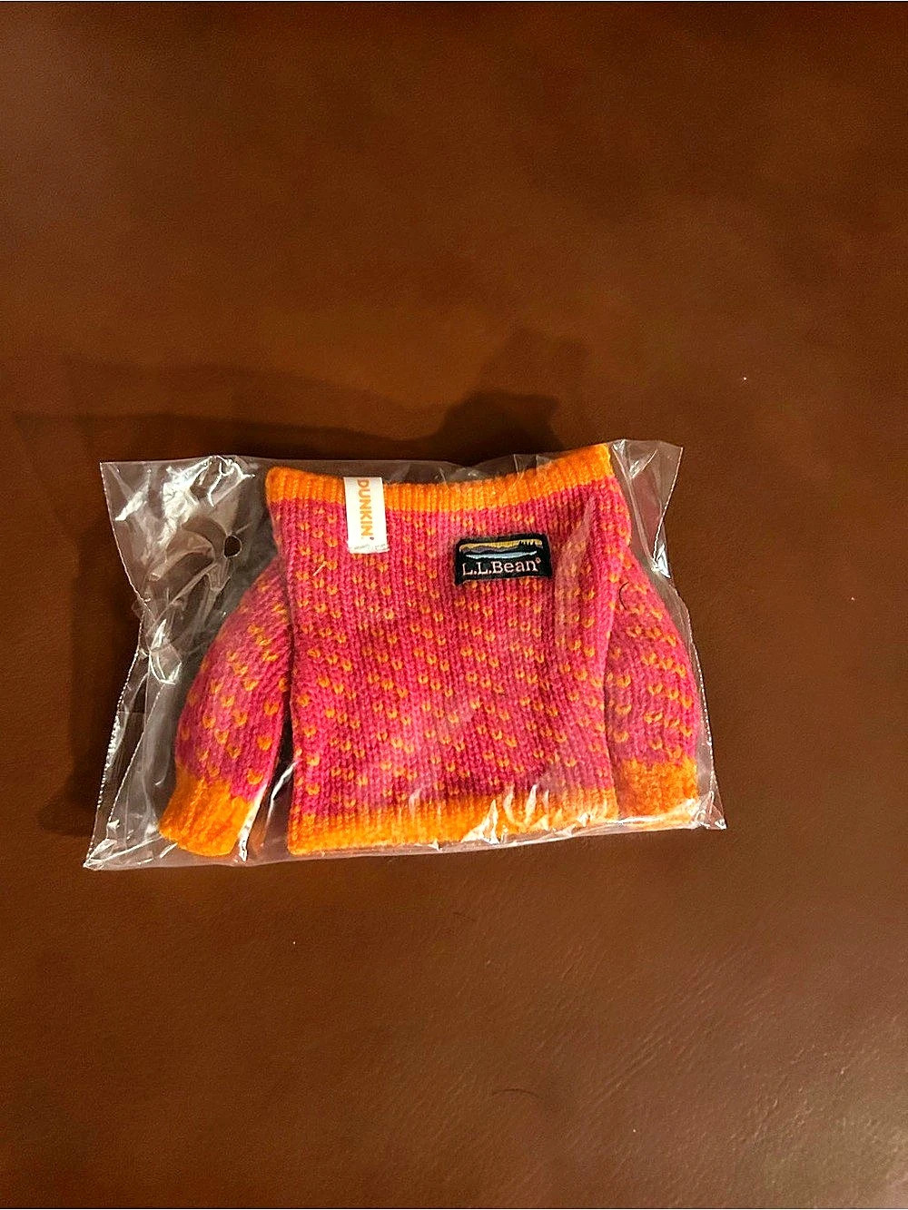 L.L.Bean Dunkin’ Pink & Orange Cup sleeve NWT